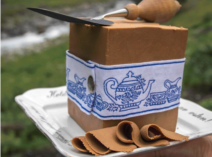 フョークチョコレート：ノルウェージャン・ブラウンチーズ （ミルクチョコレート）