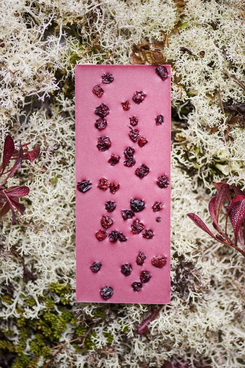 ホワイトチョコレート＆リンゴンベリー